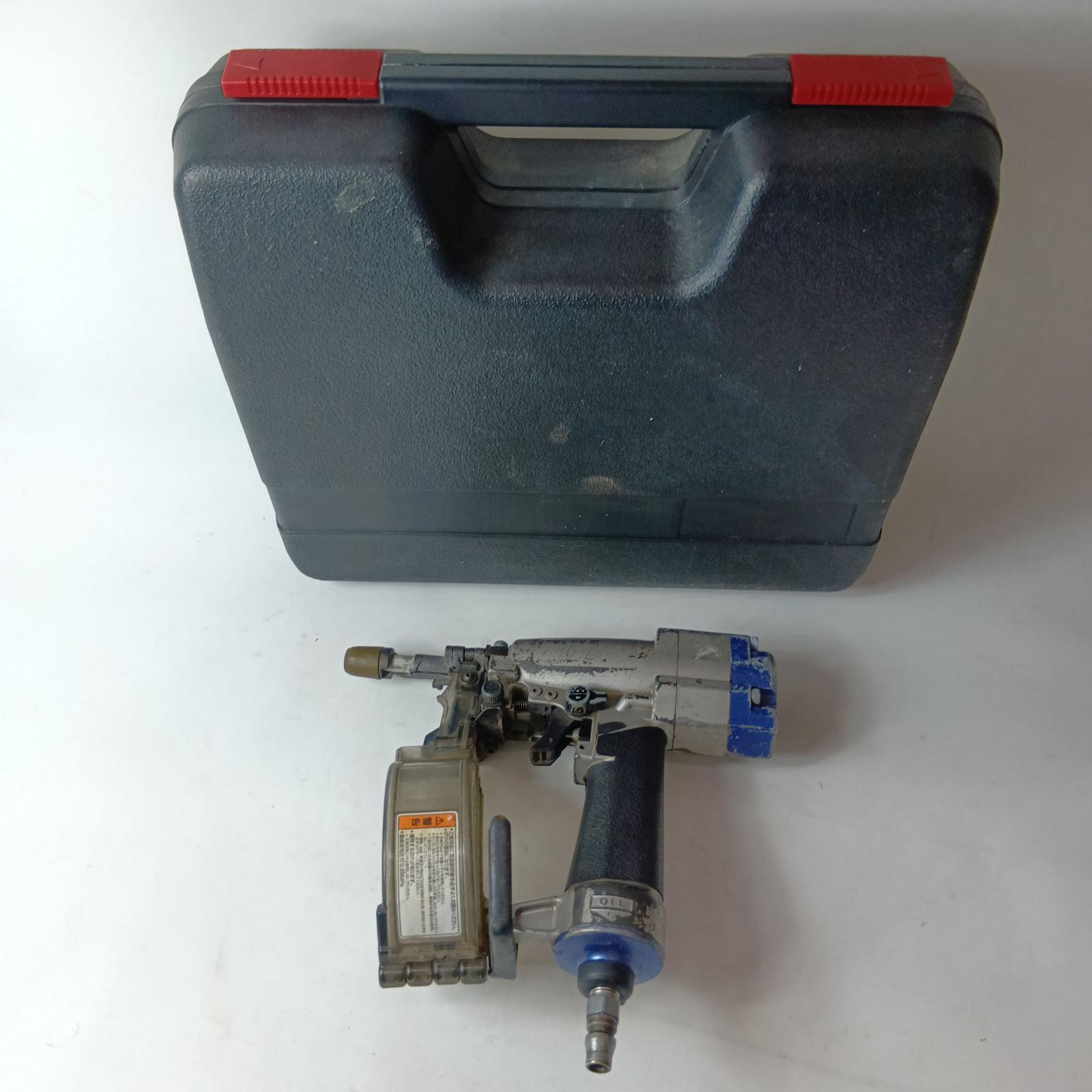 【中古】MAKITA マキタ ポケットエア釘打ち AN302P グレー ケース付 常圧 Cランク