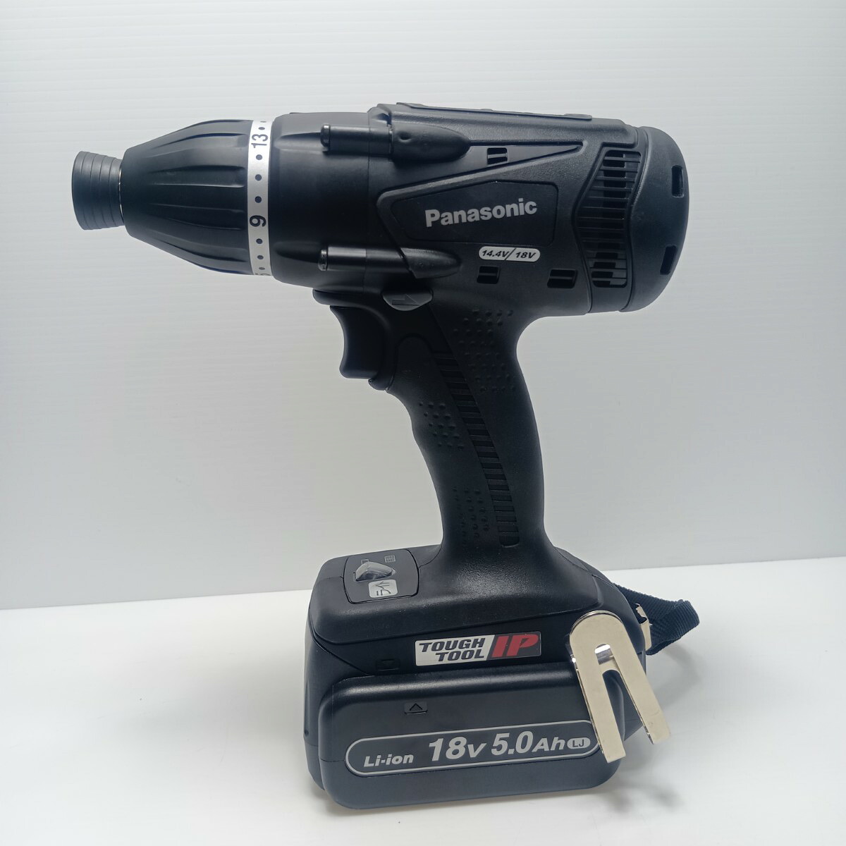 【中古】Panasonic パナソニック インパクトドライバ 程度A 充電器・充電池2個・ケース付 18v 5.0Ah EZ75A9LJ2F-B Aランク