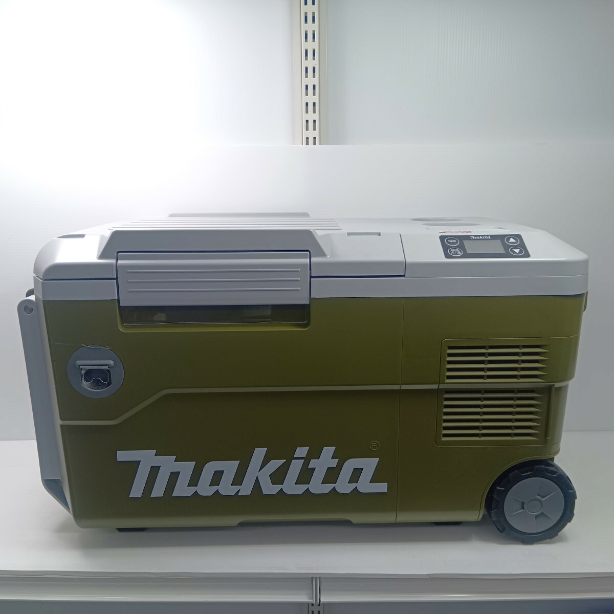 楽天市場】【中古】☆マキタ(makita) コードレス冷温庫 CW180DZ【岩槻 