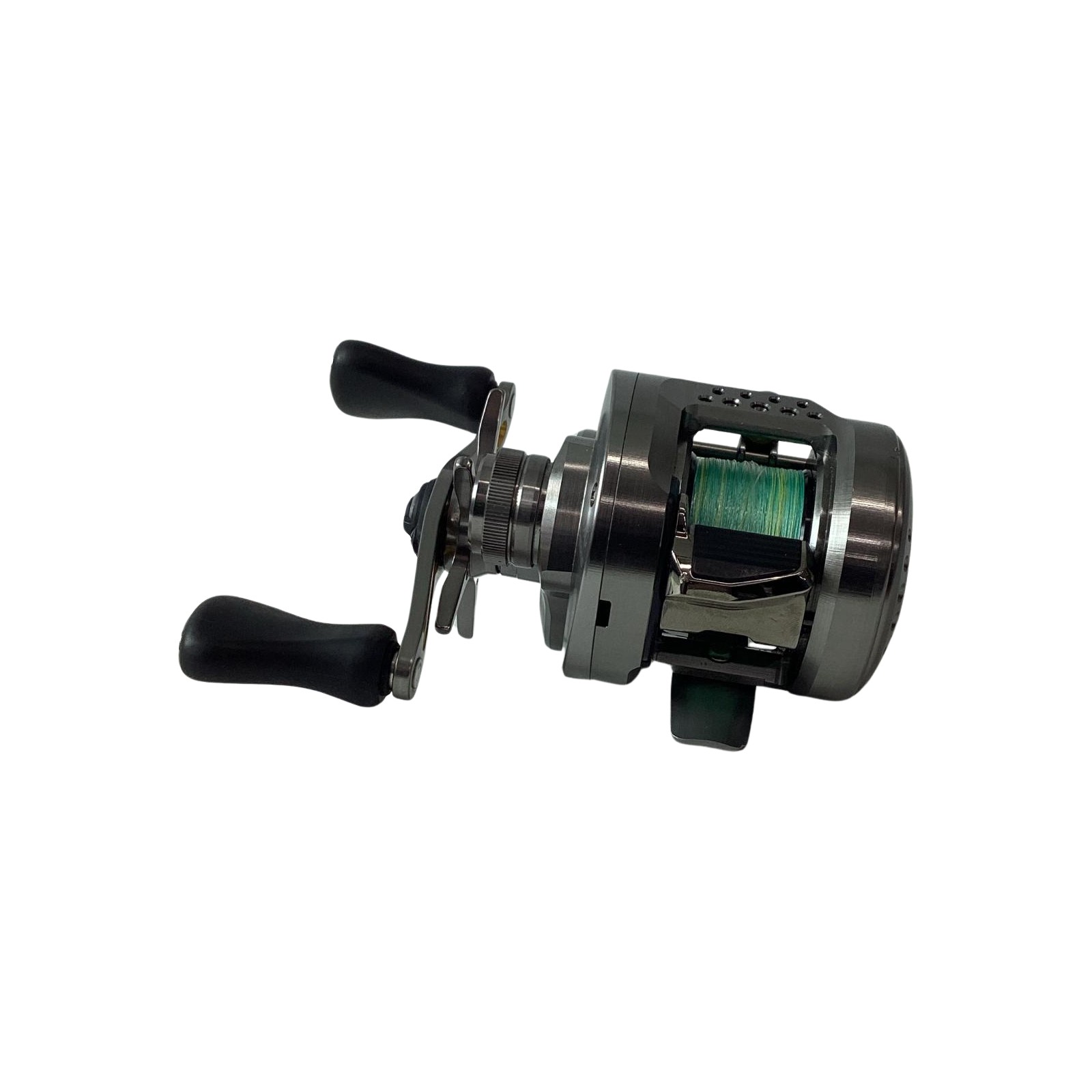 【エントリーポイント10倍｜7/19 20:00-7/26 1:59】【送料無料】【中古】SHIMANO シマノ ベイトリール 23カルカッタコンクエストBFS XGL 045713 本体のみ Bランク｜リサイクルビッグバン店
