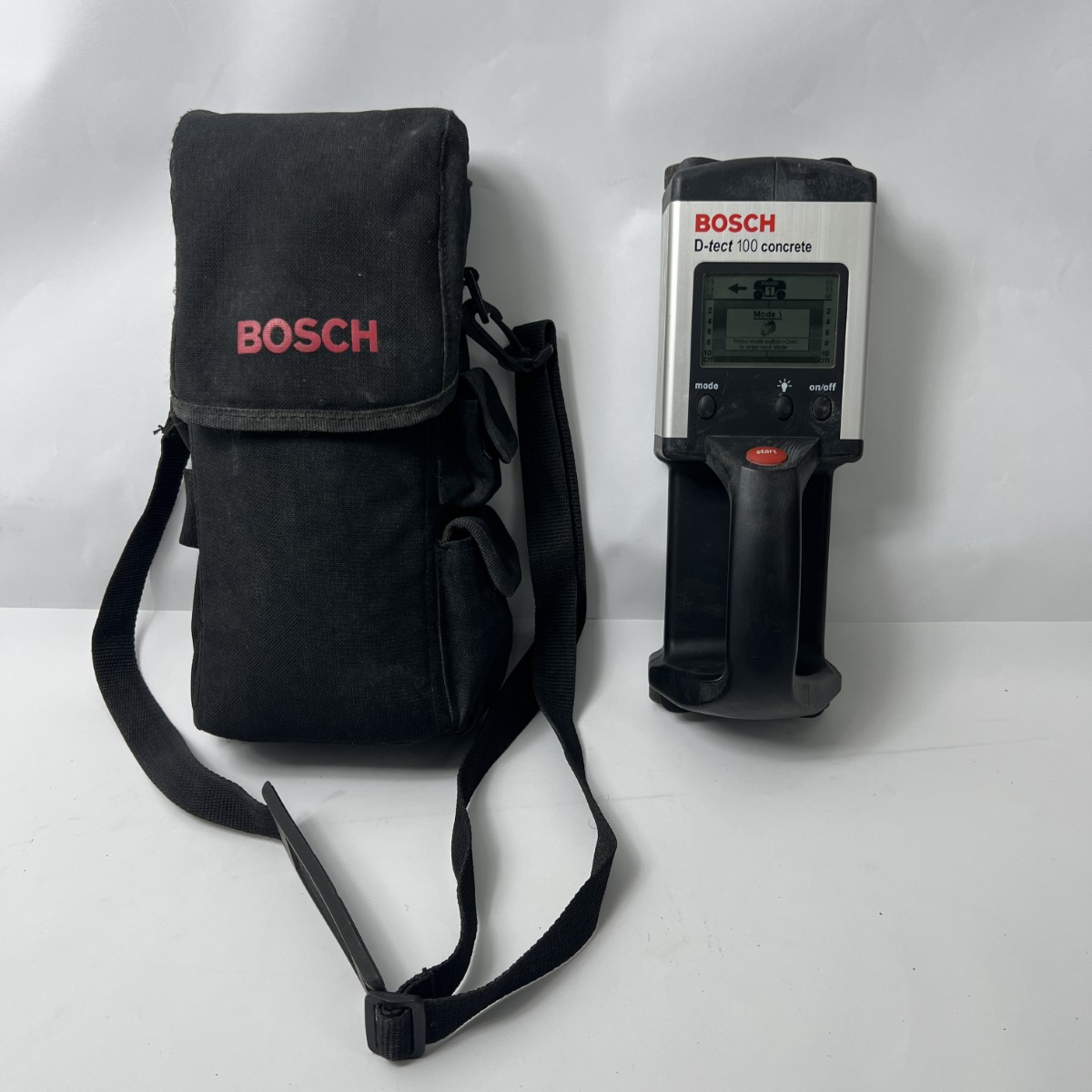 〇〇【中古】BOSCH ボッシュ ウォールスキャナ 鉄筋探索 通電のみ突き止める D-TECT 100 ジャンク品 現況乗り合い船 D序列付ける