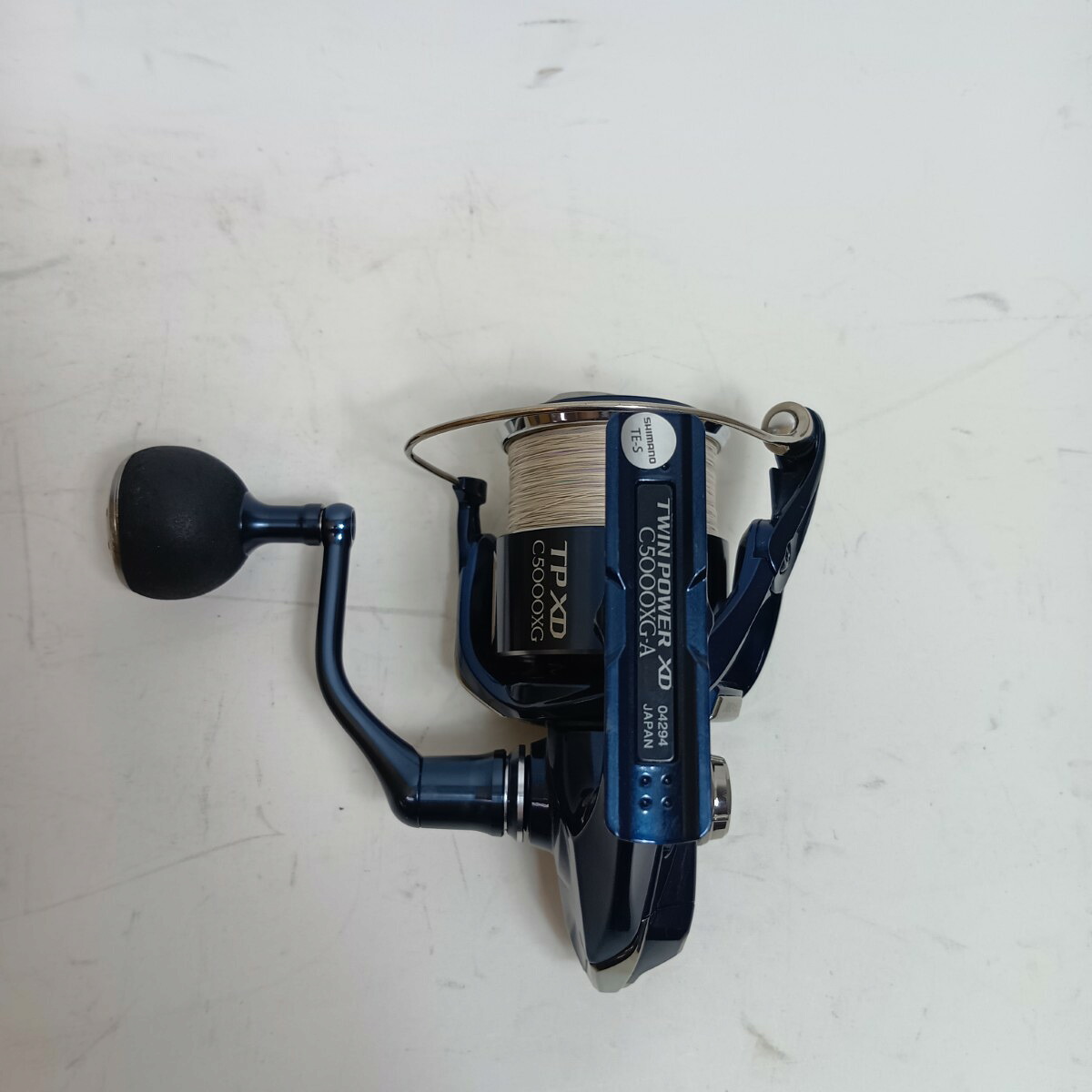 【中古】SHIMANO シマノ 釣り用品 リール スピニングリール 04294 21ツインパワーXD C5000XG キズ有 程度B シャリ感あり Bランク