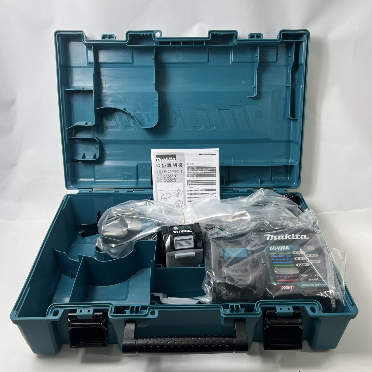 〇〇【中古】MAKITA マキタ  ディスクグラインダ40V  GA001GRDX 緑であること 未当て嵌める品 申し受ける器・申し受ける池2個・容れもの付  S位置づける