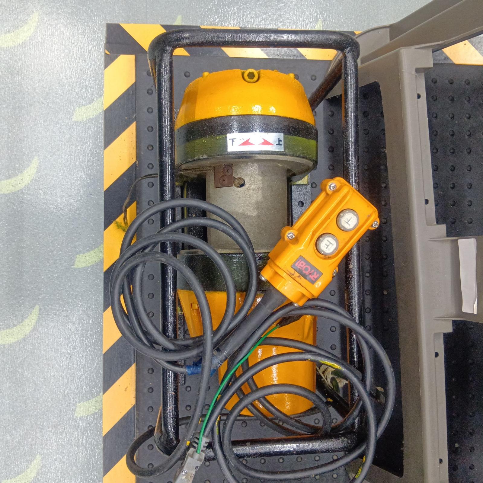 【中古】RYOBI リョービ 工具関連用品 ウインチ RYOBI WIM-150 程度C　コード補強有り　 WIM-150 Cランク 11,699円