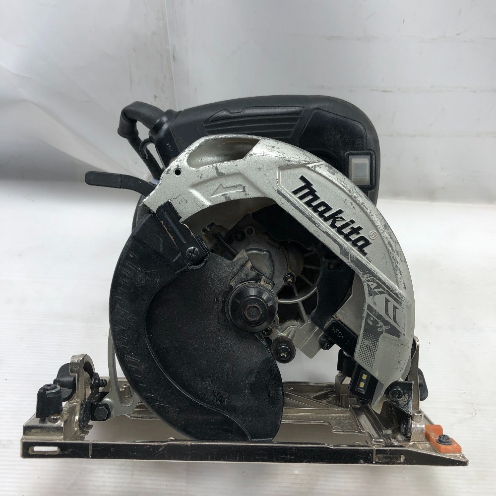 ◇◇【中古】MAKITA マキタ 丸のこ 吊りひも式 100v HS6301 黒いこと C序列付ける