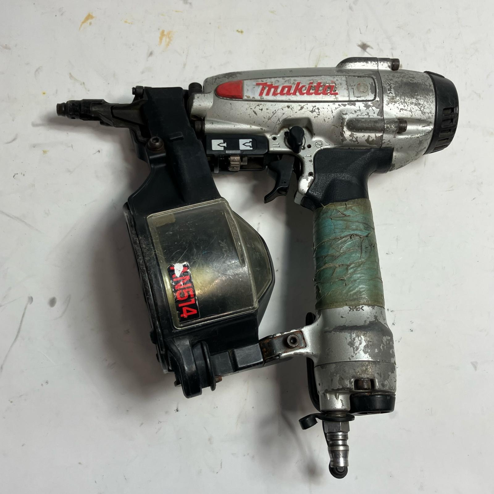 【中古】MAKITA マキタ 釘打ち機  AN514 C序列付ける