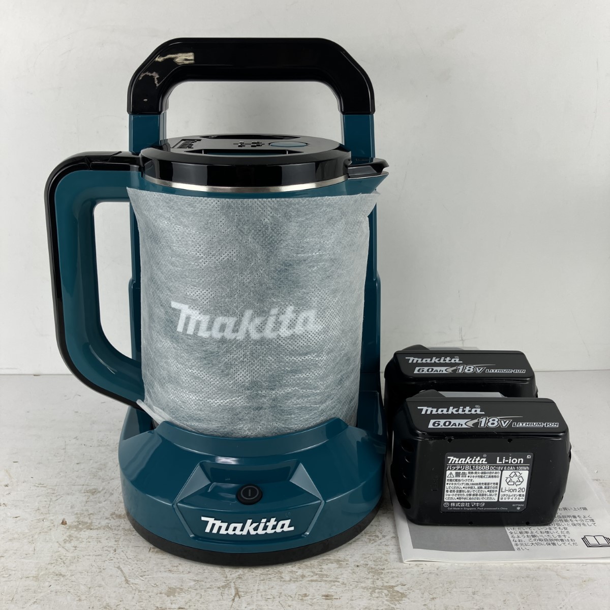 【中古】MAKITA マキタ 18v+18v 申し受ける式湯わかし 乾電池x2 取説 箱付 ※申し受ける器皆無 KT360D 青碧 S序列付ける
