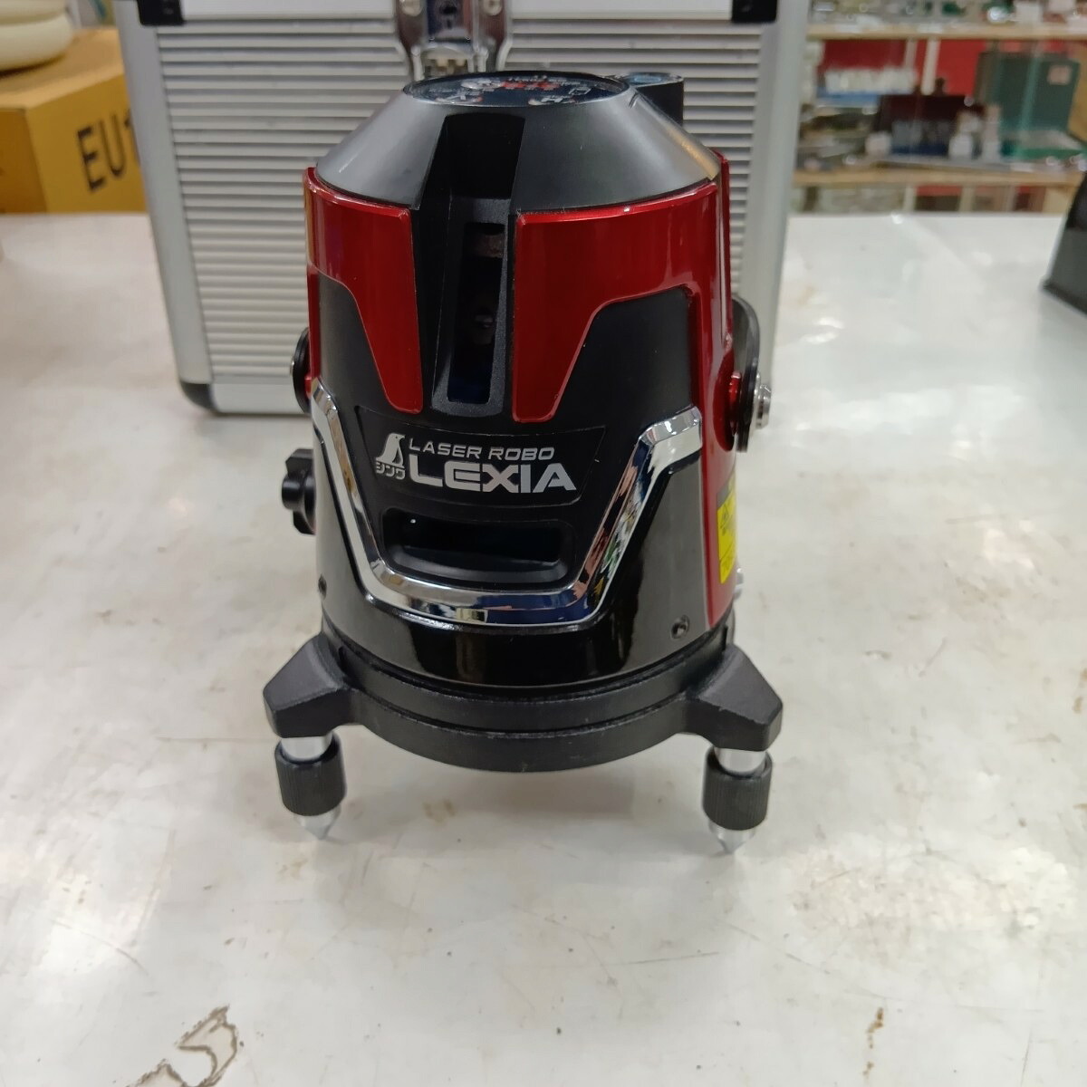 【中古】シンワ測定 手道具 レーザ計器 レーザ墨出し器 70931 赤いこと 座標軸AB 別売レーザ受信システム付き添い人 B価値づける