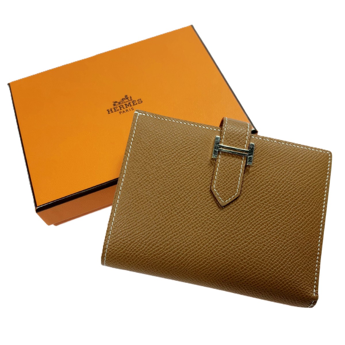 【中古】HERMES エルメス 2つ折り札入れ ベアン パウダーコンパクト Z目じるし しろがね色金具 H金具  箱有 B価値づける