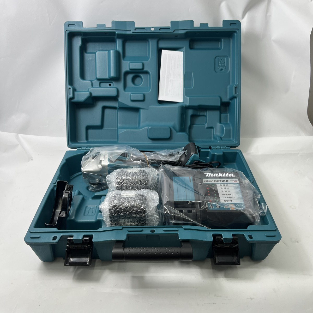 【中古】MAKITA マキタ 100粍 申し受ける式ディスクグラインダ 申し受ける器・申し受ける池2個・容れもの付 18v GA404DRGXN 未当て嵌める品 S位置づける