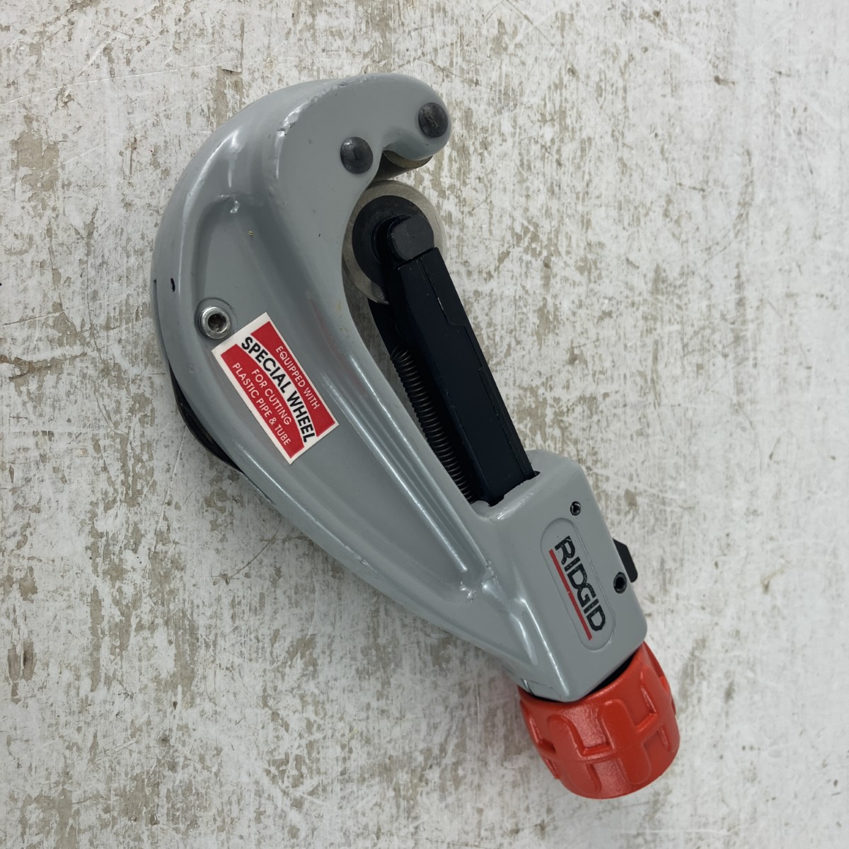 【中古】RIDGID 6-42粍 クイックアクションチューブカッター 導管裁断師 151 点火装置薄墨色 A価値づける