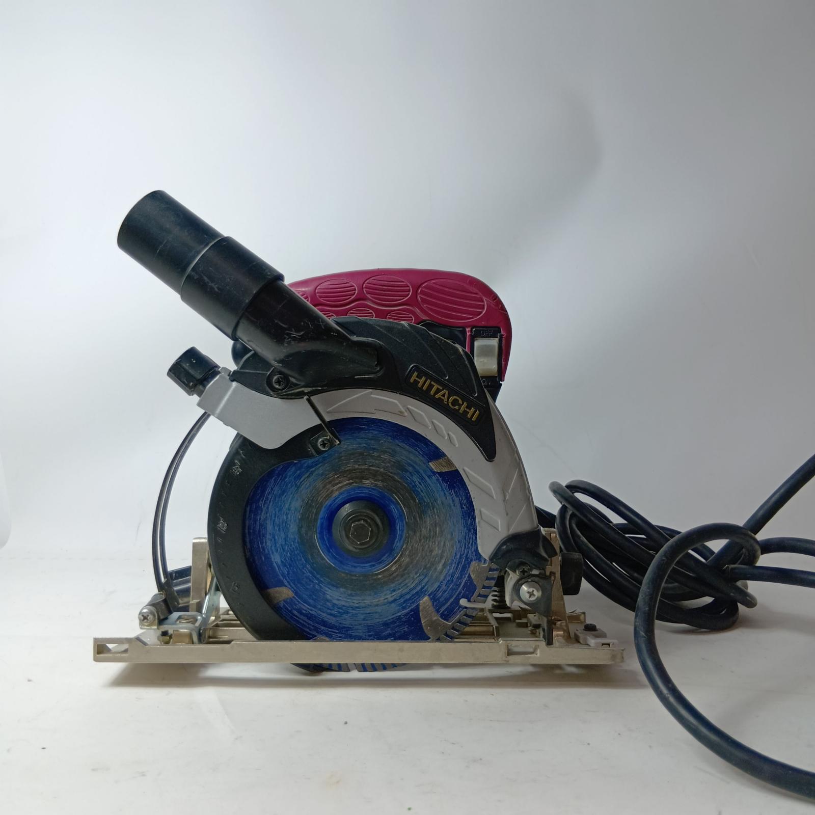 【中古】HITACHI 日立 丸のこ C5MVY 黒いこと×さくら色 吊りひも式 145粍 C位置づける