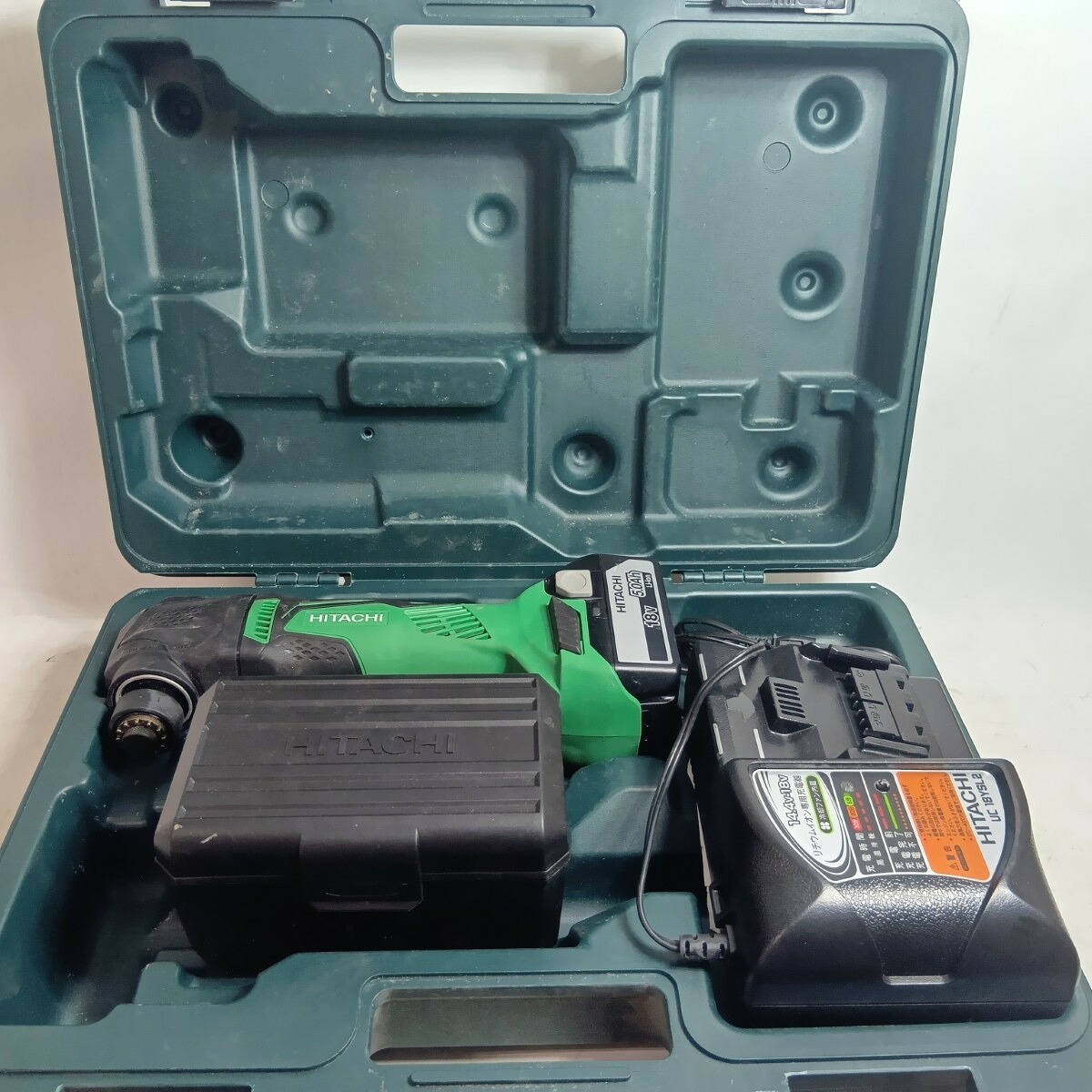 【中古】HITACHI 日立 マルチ手道具 コードレス式 18v 申し受ける器・申し受ける池1個・入れもの付  CV18DBL 緑であること B序列付ける