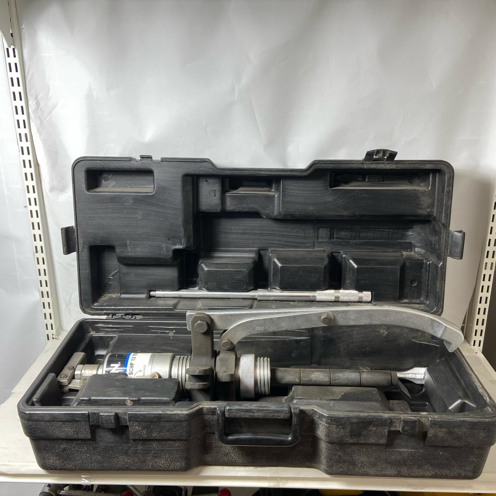 【中古】NTN 手式自動小銃調心役立つこと付油圧引抜き治具 SCHP12TON C位置づける