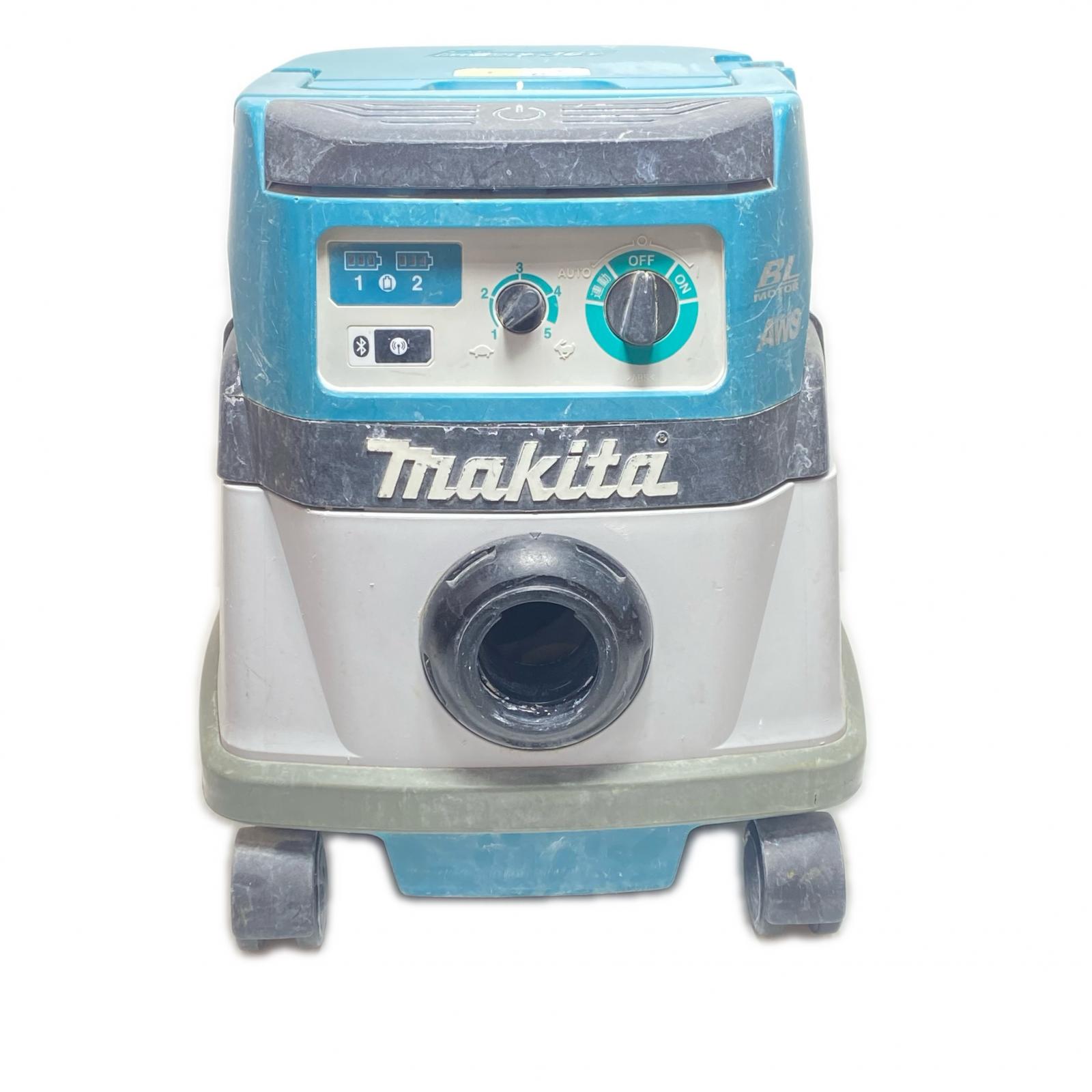 【中古】MAKITA マキタ 集じん機 本体のみ コードレス式 36v VC867D 青色 C価値づける