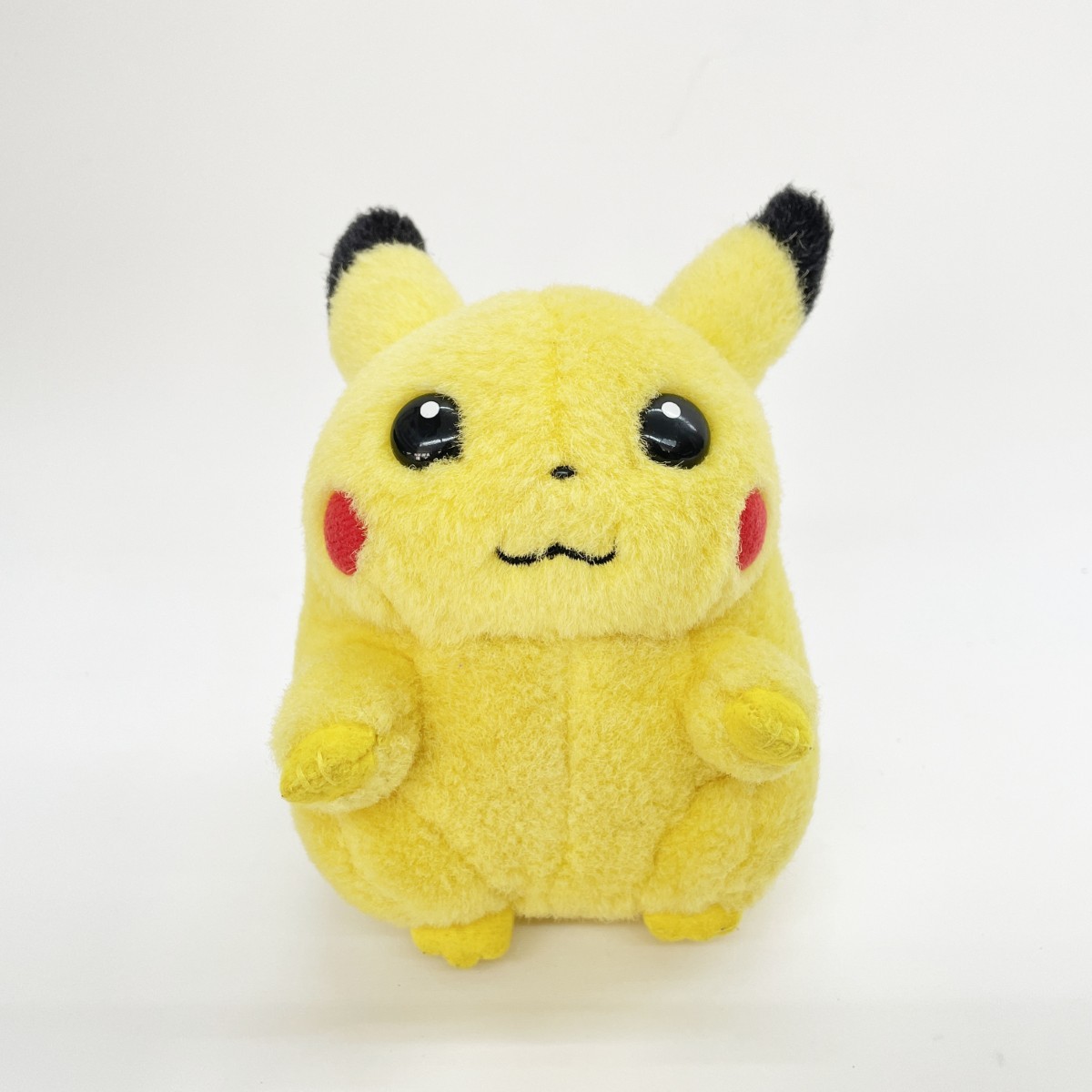 【中古】TOMY トミー 隠し異類異形 ぬいぐるみ すべり出しピカチュウ B序列付ける
