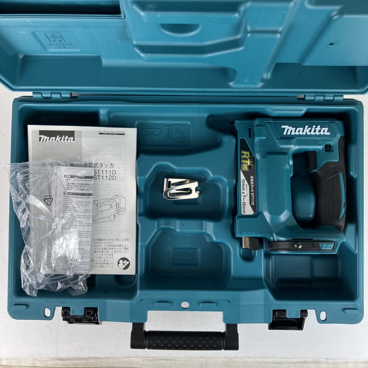 【中古】MAKITA マキタ 14.4v 10粍 申し受ける式タッカ 容れもの付 ※乾電池、申し受ける器皆無 ST111D 青碧 A位置づける