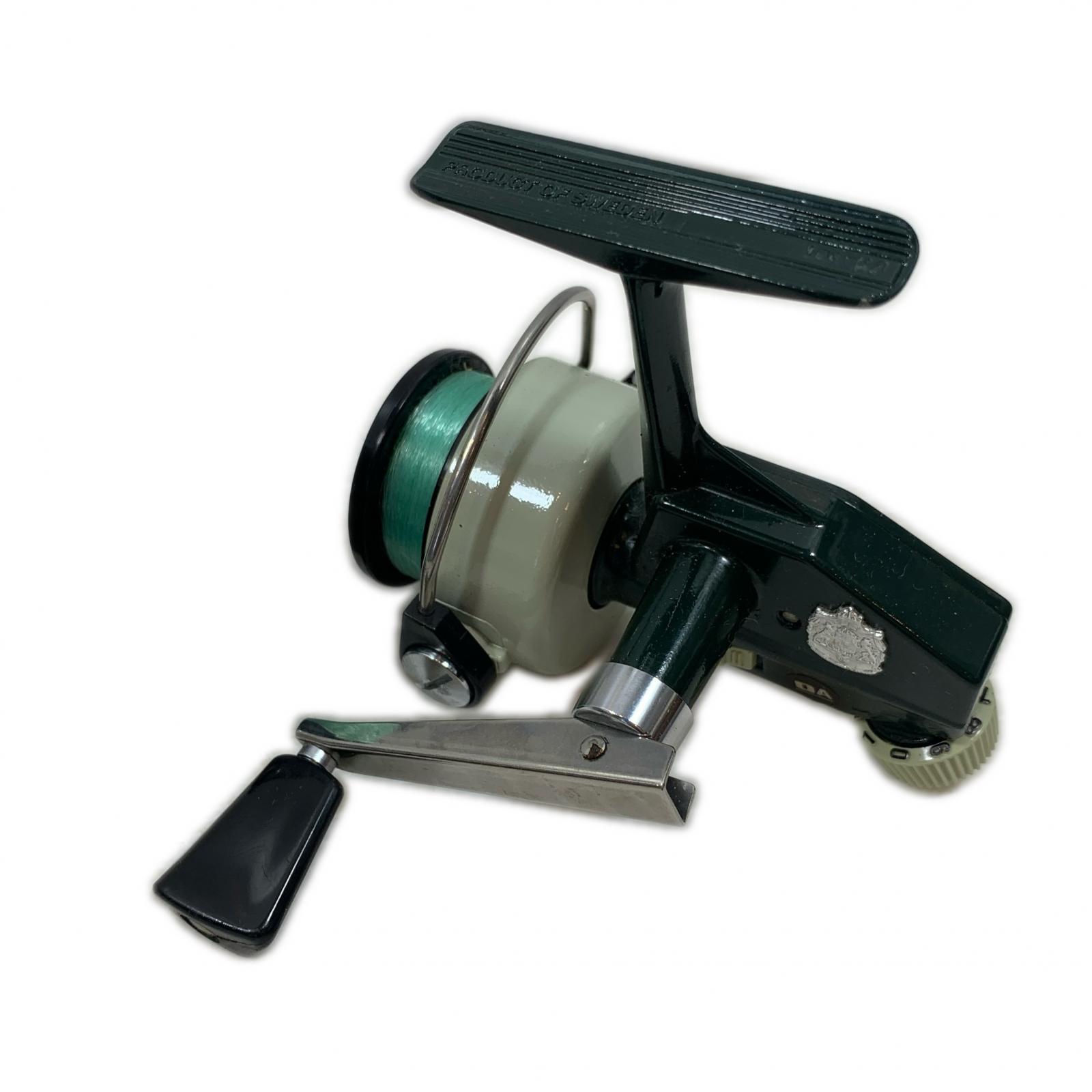 【中古】Abu Garcia アブガルシア スピニングリール  キズ有  替え木管付き添い人 枢機卿33 B序列付ける
