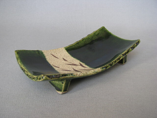 【瀬戸焼/せとやき/せともの】【焼物皿/長皿】 織部草紋俎板皿
