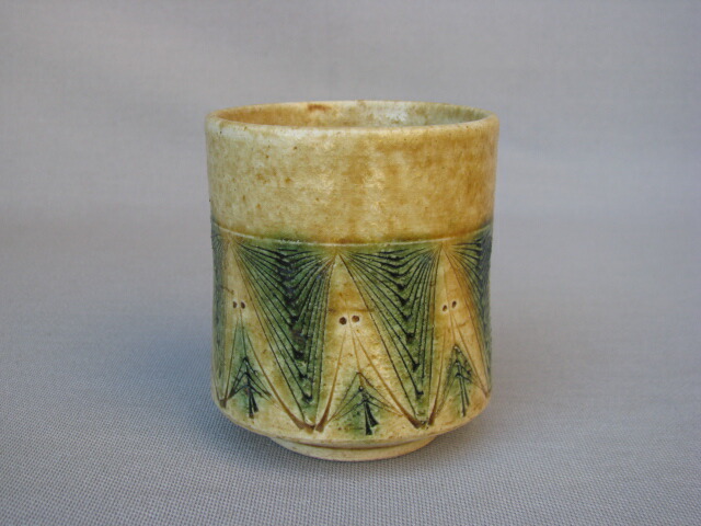 激安出品★茶道具「加藤唐三郎」造黄瀬戸蓋置★赤津窯❗状態良好❗ Yahoo!オークション -「加藤唐三郎」(黄瀬戸) (美濃)の落札相場