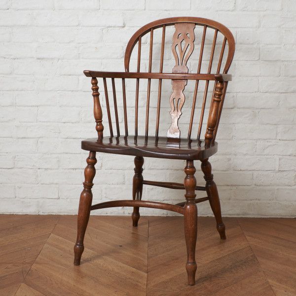 送料込み　アンティーク椅子　アーム付き ダイニングチェア 楽天市場】英国 アンティーク ウィンザーチェア アームチェア 無垢材