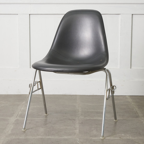 Herman Miller イームズ サイドシェルチェア ヴィンテージ スタッキングベース FRP Eames 椅子 ハーマンミラー ビンテージ 名作 97483