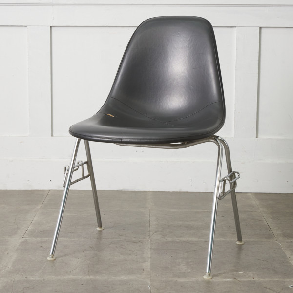 Herman Miller イームズ サイドシェルチェア ヴィンテージ スタッキングベース FRP Eames 椅子 ハーマンミラー ビンテージ 名作 97496｜rocca rocca
