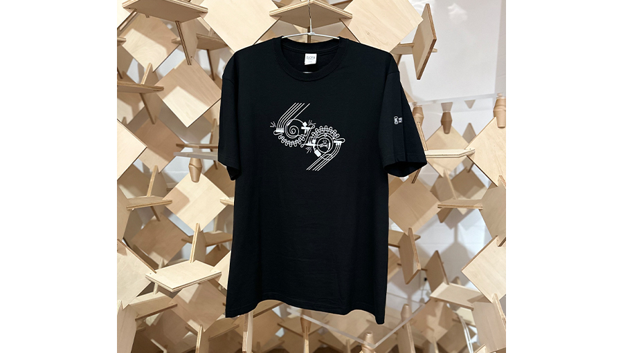 【サイン入り】 ソバット SOBUT × WHATEVER コラボTシャツ サイン入り】 ソバット SOBUT × WHATEVER コラボTシャツ