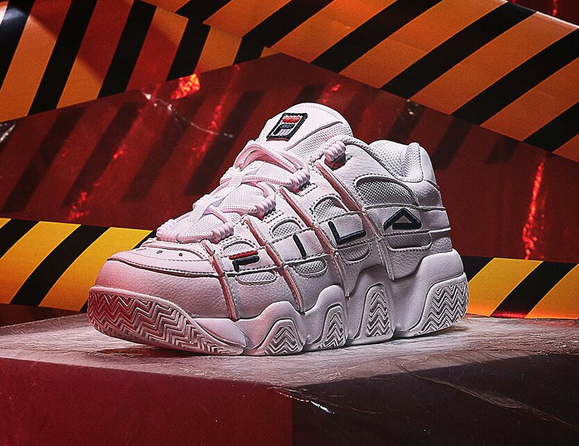 楽天市場 Fila フィラ スニーカー 厚底 メンズ レディース ユニセックス ダッドシューズ ダッドスニーカー Barricade Xt 97 バリケード 白 ホワイト 厚底スニーカー 靴 ランニング シューズ ストリート ダンス スポーツ 1bm 125 F0414 0125 Rodeo Bros 2nd