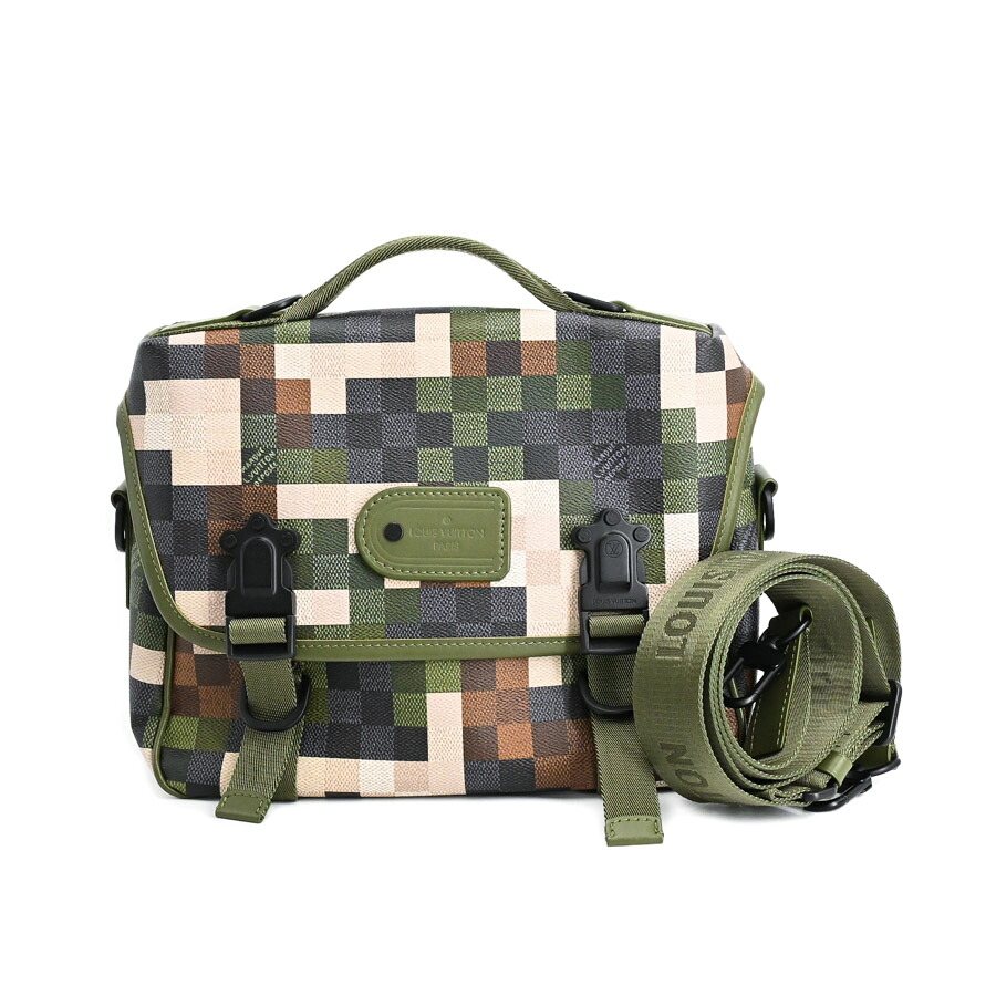 【中古】A品 ルイヴィトン LVトレイル飛脚屋 ショルダーバッグ M24449 カーキ メンズ