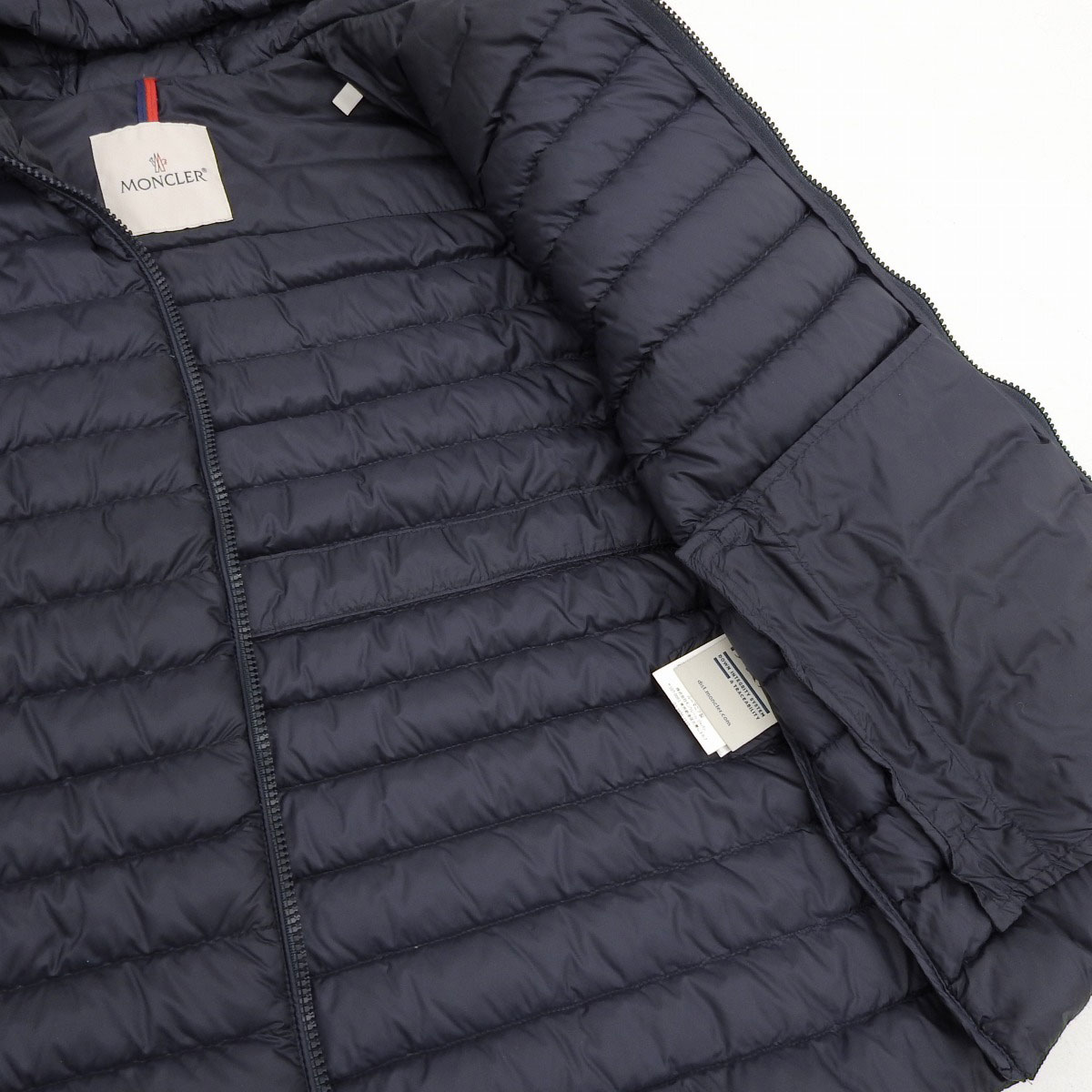 8389) モンクレールジャパン MONCLER BENITOITE ベニトイテ ライト 