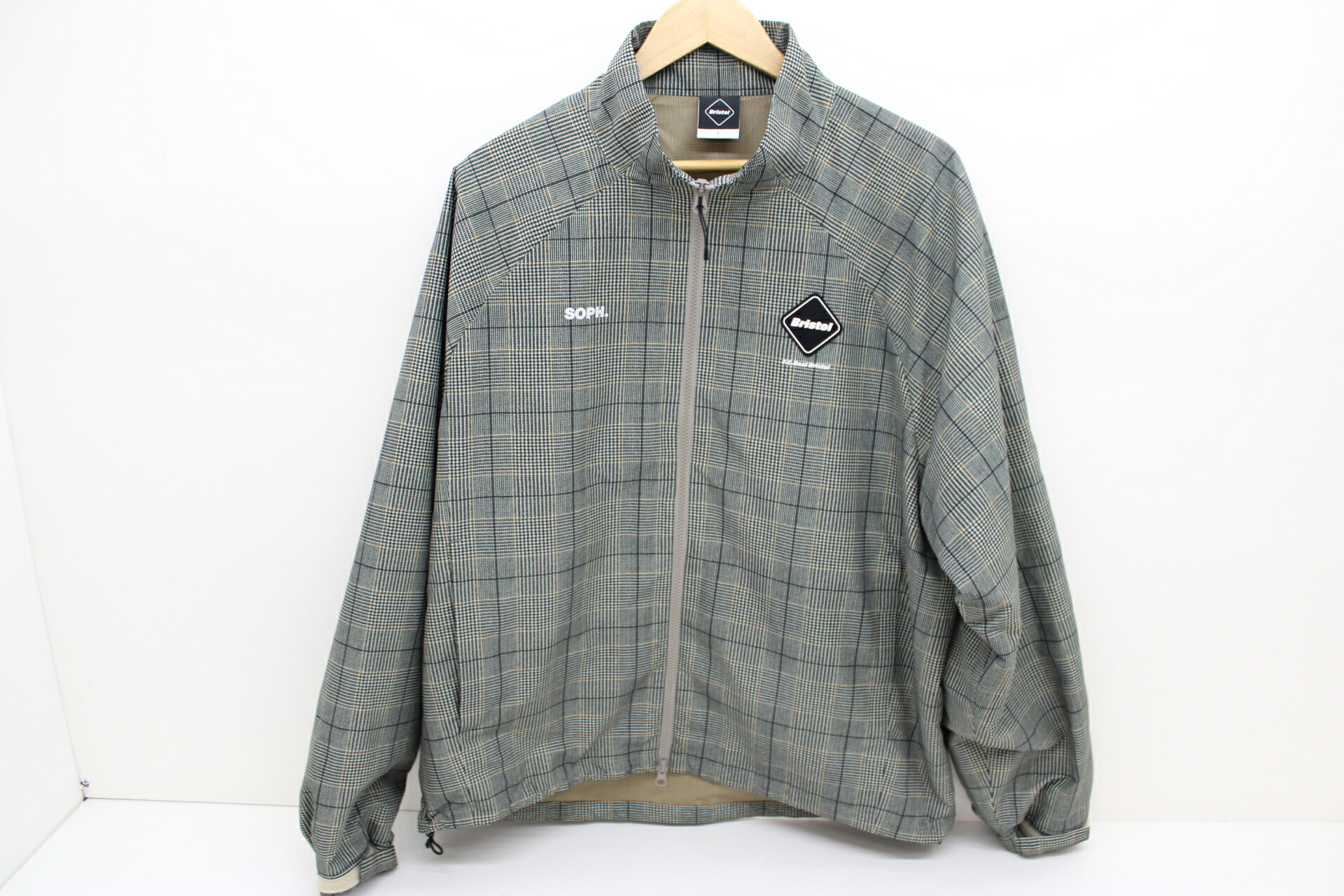 F.C.Real Bristol エフシーレアルブリストル PLAID VENTILATION PLACTICE JACKET FCRB-260028 ポリエステル グレイ チェック L 【中古】【ストリート・ルード】【金沢本店 併売品】【6811003Kz】|浪漫遊 店