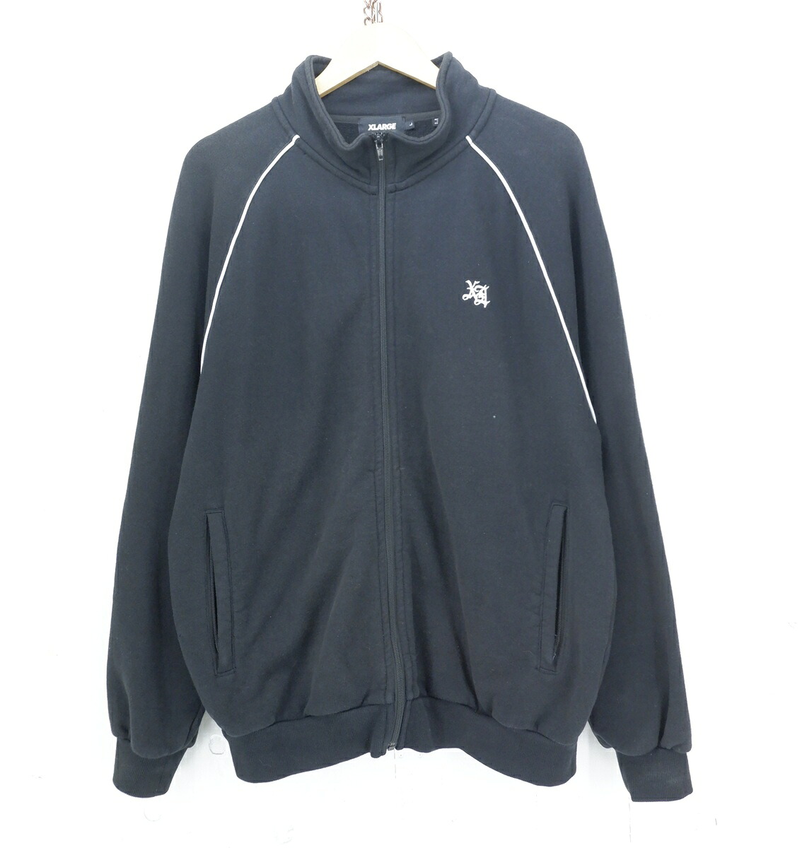 XLARGE EMBROIDERED LOGO PIPING ZIP UP SWEAT size：L エクストララージ エンブロイダード ロゴ パイピング ジップアップ スウェット ジャケット アウター ブラック 101231012023