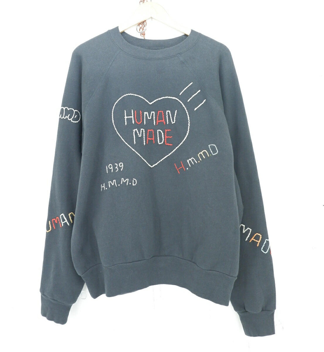 【割り引きしました】HUMAN MADE EMBROIDERED SWEATSHIRT size：XL ヒューマンお手伝いさん エンブロイダード 汗水 プルオーバー 調教師 刺しゅう 黒いこと HM31CS067
