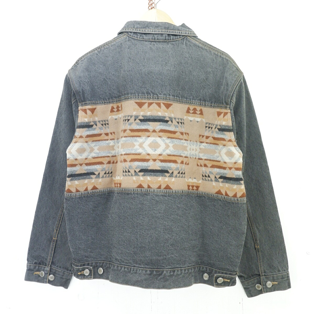 PENDLETON DENIM JACKET size：L ペンドルトン オルテガ うしろ側 ジーンズ上衣 Gジャン アウター 黒いこと