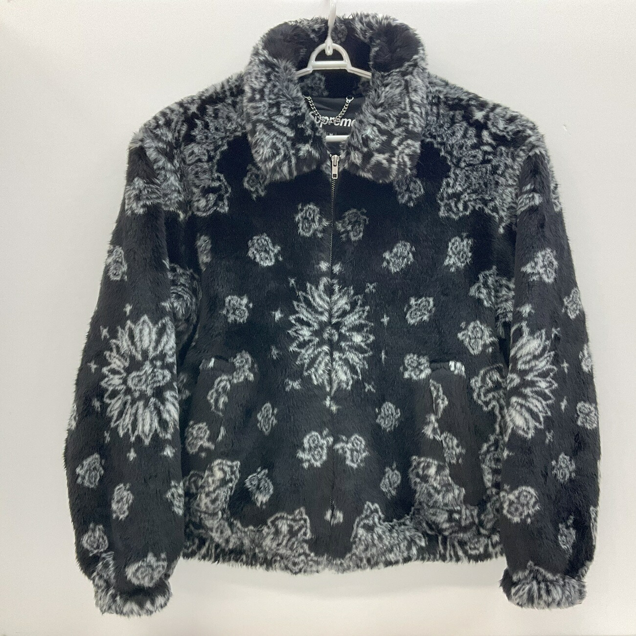 Supremeブルゾンジャケット　アーチロゴ シュプリーム SUPREME Studded Arc Logo Leather Jacket