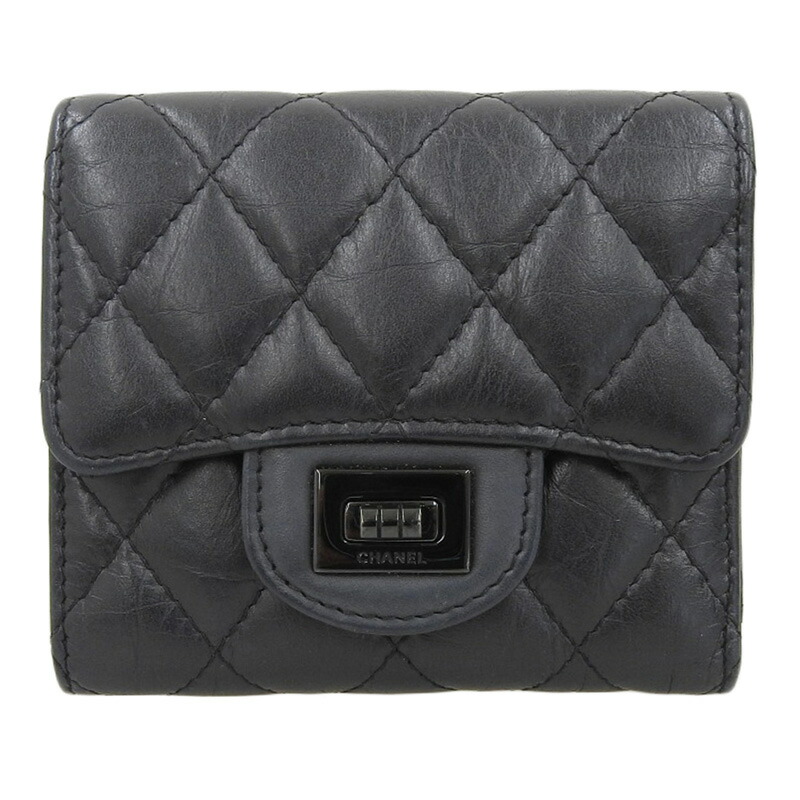 超美品　CHANEL シャネル　2.55 マトラッセ　フラップ　三つ折り財布 シャネル CHANEL シャネル キャビア マトラッセ ココマーク