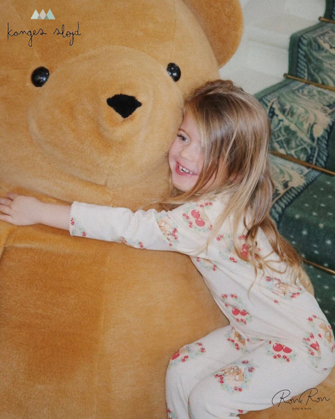 新品 コンゲススロイド 上下セット パジャマ テディ 5ー6Y