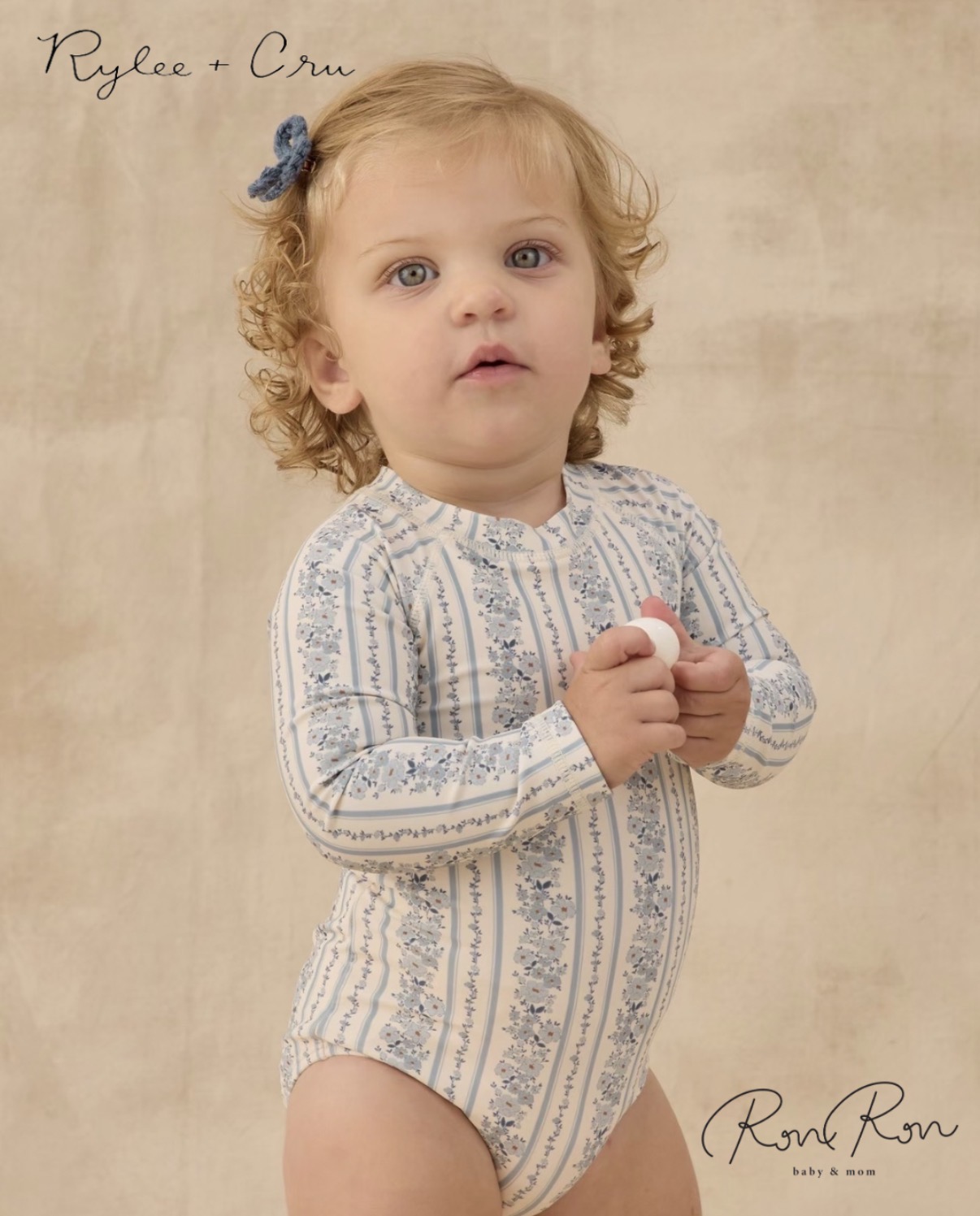 [Rylee+Cru]【オススメ】【NEW】【水泳着2】DELPHINE RASHGUARD ONE-PIECE | BLUE FLORAL ライリーアンドクルー はたご屋界面赤ちゃん服 水泳着 混雑時かばい立て 差し上げ物 御姉さん お坊っちゃん 好いたらしい 赤ちゃん服 外国で赤ちゃん服