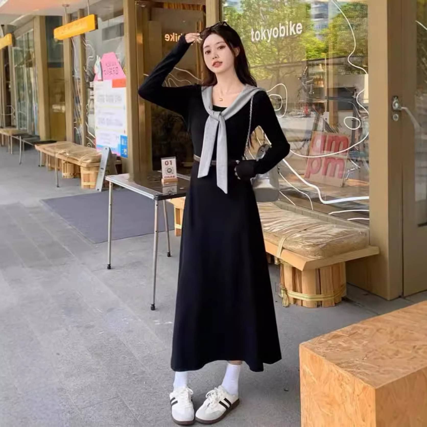 ワンピース レディース ロング 長袖 スクエアネック Aライン 着痩せ マキシ丈 肩掛け風 切り替え きれいめ お洒落 上品 カジュアル 無地 春 秋 冬 通勤 通学 デート 女子会 20代 30代