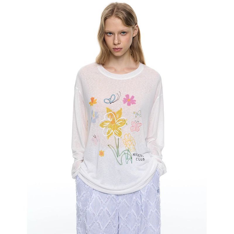 ロンT レディース 長袖 カットソー 花柄 蝶 プリント クルーネック トップス ゆったり カジュアル Tシャツ 柔らかい 薄手 透け感 大人可愛い 春 秋 ホワイト