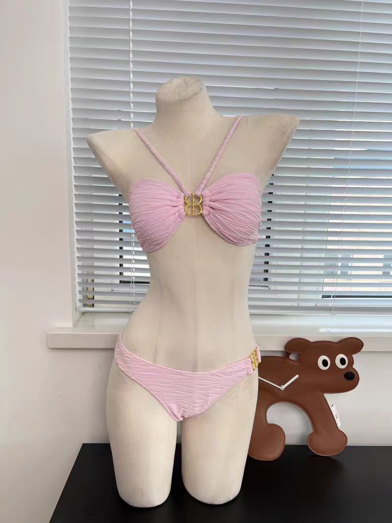 水着 レディース ビキニ 2点セット ブラック 黒 ホルターネック バンドゥ シャーリング 金属パーツ セクシー 盛れる ビーチ 海 プール リゾート オシャレ 大人 可愛い スイムウェア 夏 無地
