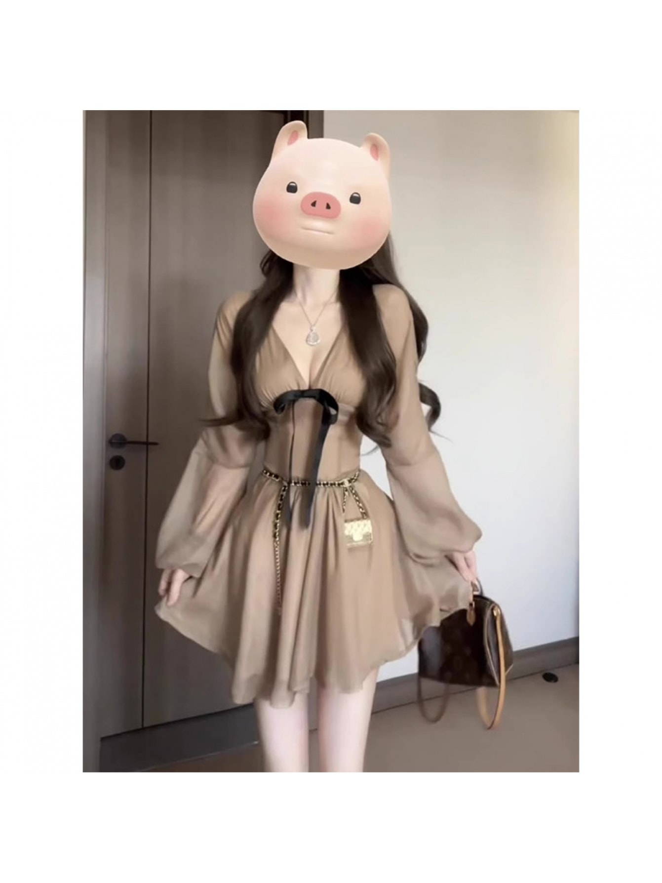 【レトロ可愛い】 ワンピース レディース 秋 冬 ミニワンピース Vネック リボン 長袖 チュニック Aライン ウエストマーク ボリューム袖 膝上丈 ミニ丈 体型カバー 着痩せ 細見え 脚長効果 大人可愛い カジュアル きれいめ フレンチ シフォン 透け感 二次会 デート