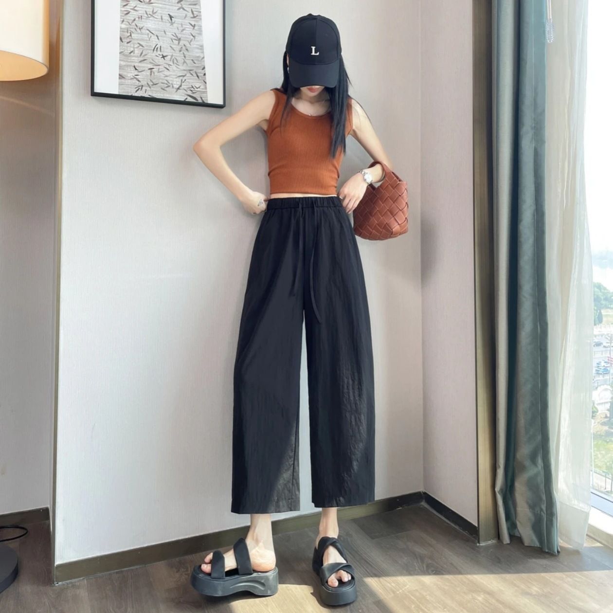 ワイドパンツ レディース 夏 ハイウエスト 黒 8分丈 体型カバー 速乾 薄手 ゆったり カジュアル ズボン きれいめ 着痩せ 無地 涼しい アンクル丈 くるぶし丈 事務 春 秋 ボトムス