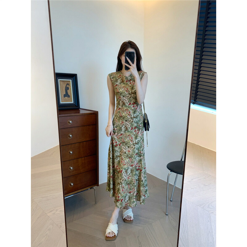 ワンピース レディース ロングワンピース ノースリーブ ボタニカル柄 マキシ丈 Aライン ハイウエスト 上品 きれいめ 夏 リゾート 旅行 お洒落 フェミニン 体型カバー 涼しい 着痩せ カジュアル