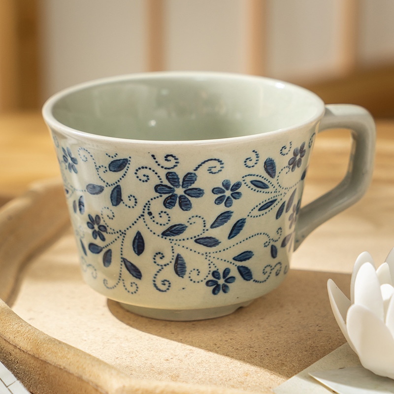 マグカップ 陶器 レトロ 花柄 手描き風 コーヒーカップ ティーカップ 和風 モダン お洒落 コップ 持ちやすい 大きめ カフェ 食器 自宅用