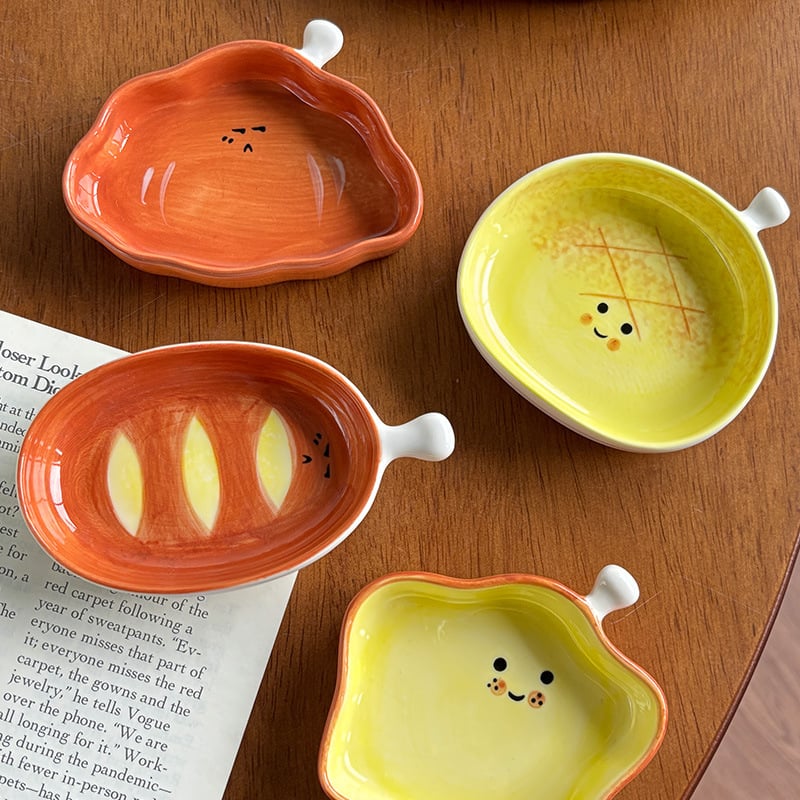 豆皿 小皿 おしゃれ 陶器 パン型 醤油皿 かわいい 調味料皿 漬物皿 アクセサリートレイ カフェ食器 菓子皿 ミニプレート 小物入れ 撮影道具 キッチン用品 食卓 贈り物