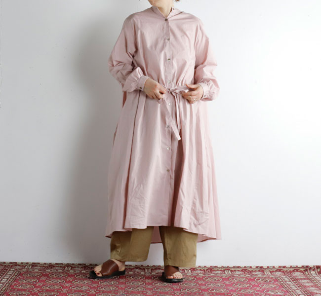 SALE40%OFF//MIDIUMISOLID ミディウミソリッド バックボリュームシャツワンピース　1-152100