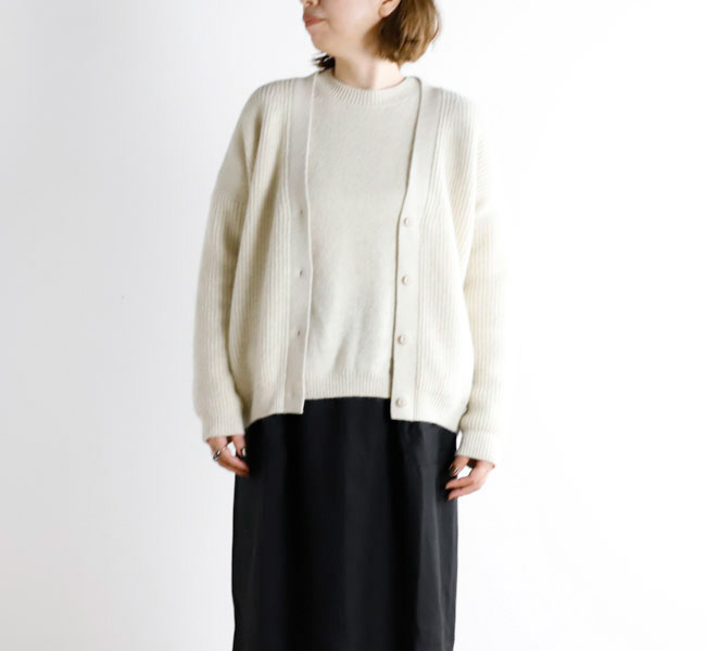 【尖んがり20倍 5/23 21:00--7/22 20:00】evam eva エヴァムエヴァ E253K200 羊毛 稲荷 ジレー wool fox aze cardigan