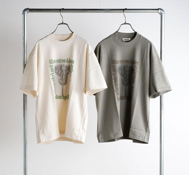 UNDYED STANDARD アンダイドスタンダード 26S348C 刷り上げるプルオーバー 30/2 Karl Blossfeldt Pt-T (ALLIUM)
